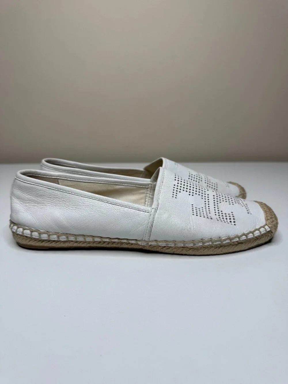 Tory Burch Perforated Logo Espadrille Womens 9.5 White Leather Jute Trim Flats
